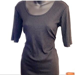 Fitted Black Scoop Top